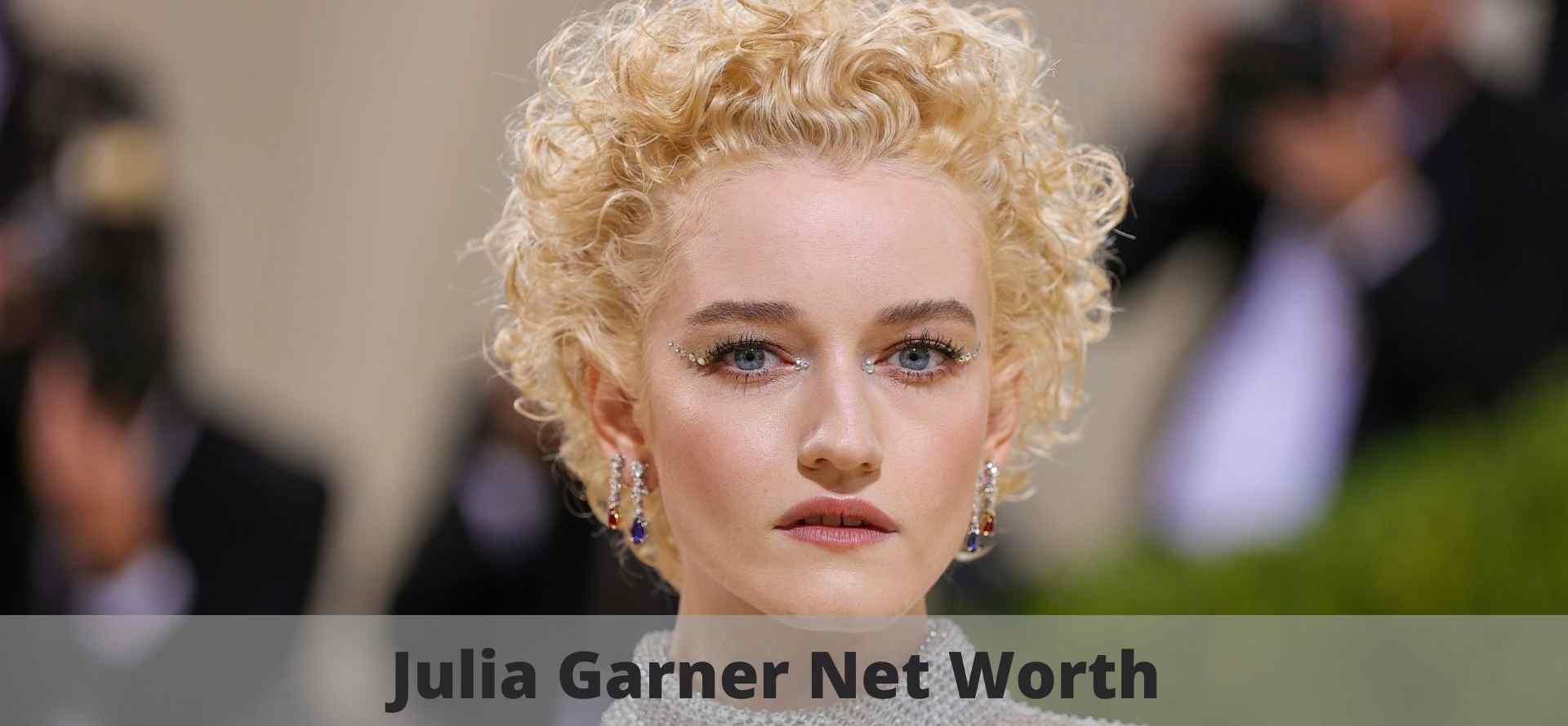 Julia Garner Net Worth
