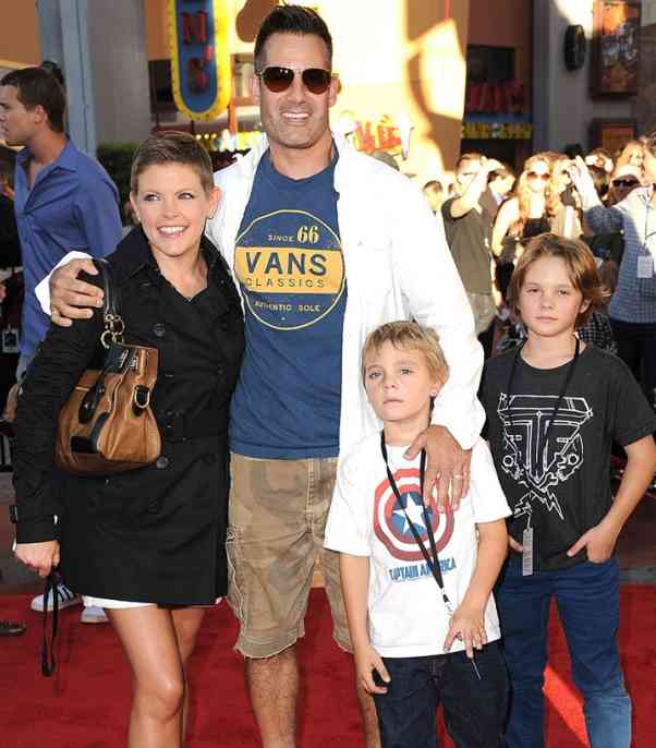 Natalie Maines And Adrian Pasdar With Whole Family