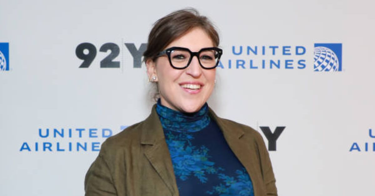 How Did She Mayim Bialik Started Her Career?